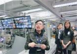 News Controller Mr Earnest Li leads the participants to visit the news anchor and control rooms of bbTV.