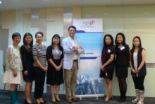 A group photo of Mr Vincent Wong with PRPA’s committee members.